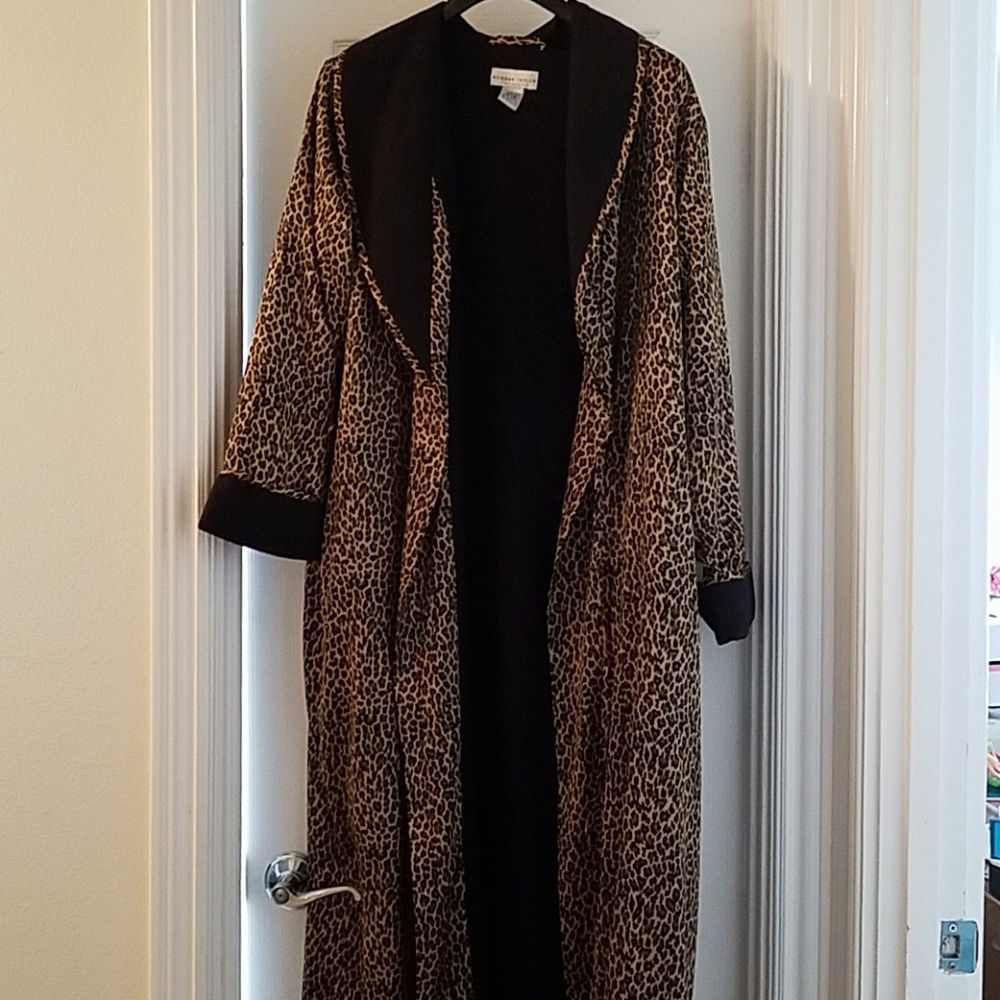 Robe and Night Gown Set